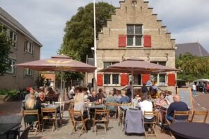 1633 eten en drinken