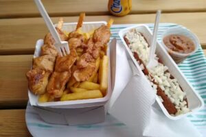 &ldquo;Aan de kade&rdquo; snacks en plates