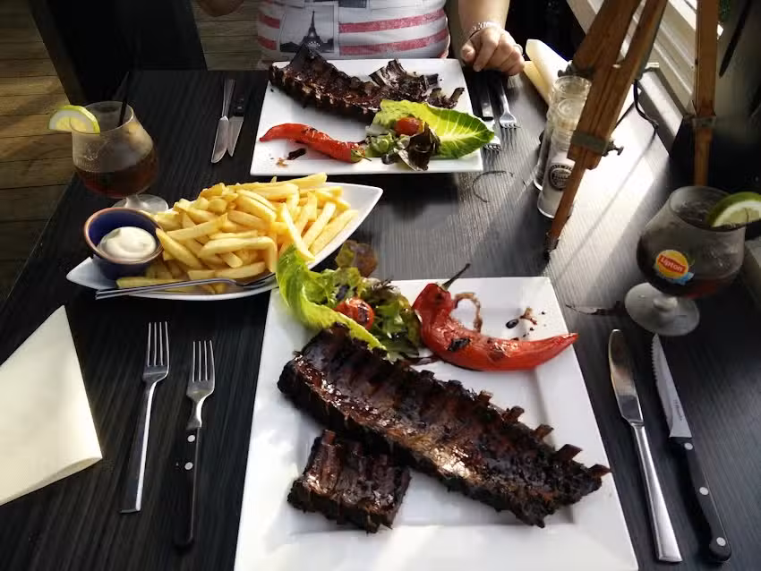 Alberto&rsquo;s Grand Caf&eacute;