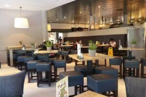 Alexandrium Shopping Center