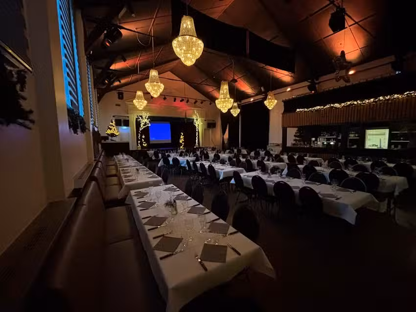 Amicitia Lekkerkerk & Grand Caf&eacute; Roos