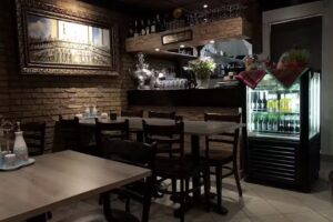 Anahita Perzisch Restaurant