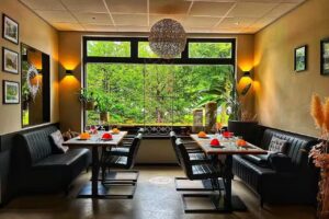 Anmool Indian Restaurant