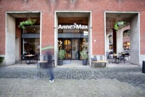 Anne&Max Den Haag Kerkplein