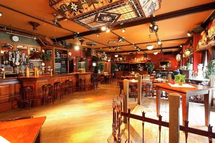 At The Park Grand-Caf&eacute; Bospark Ede