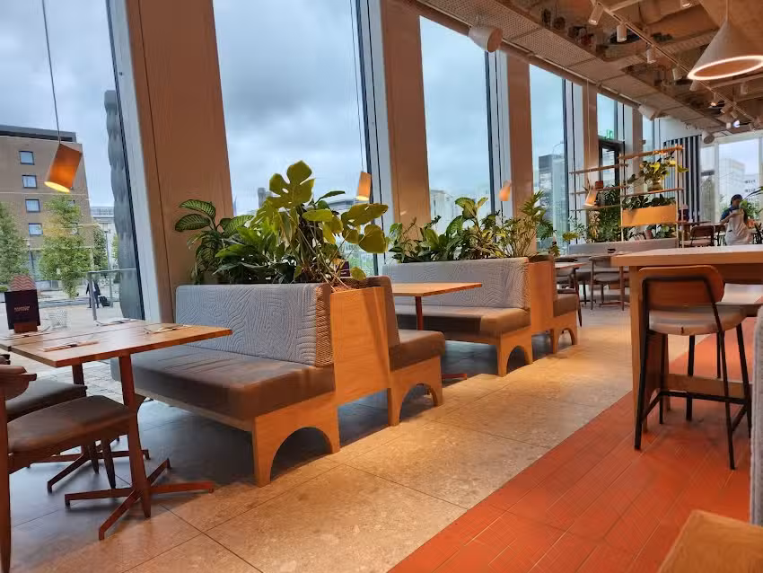 Bar Bistro Saam