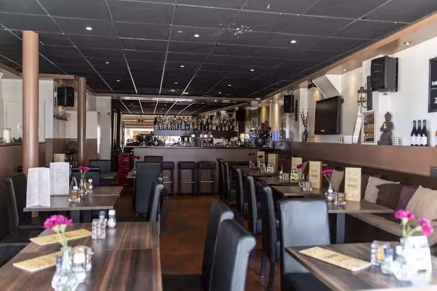 Bar Bistro &rsquo;t Sand