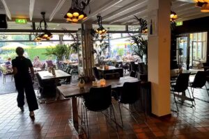 Beej Toën // eten & drinken