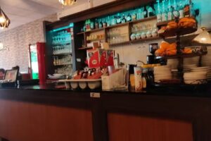 Bij Us | Broodjeszaak Maastricht