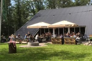 Blokhut Sparjebird – Eten, drinken & genieten