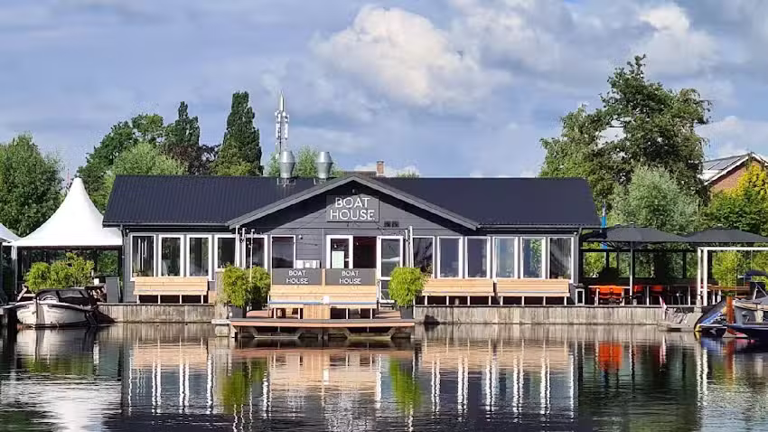 BOATHOUSE