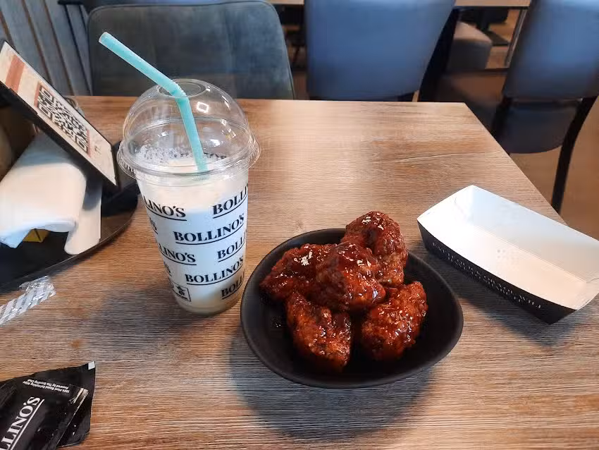 Bollino&rsquo;s Burgers & Fries