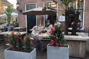 Bommels eten en drinken