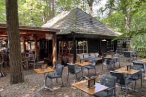 Boscaf&eacute; De Rode Lelie