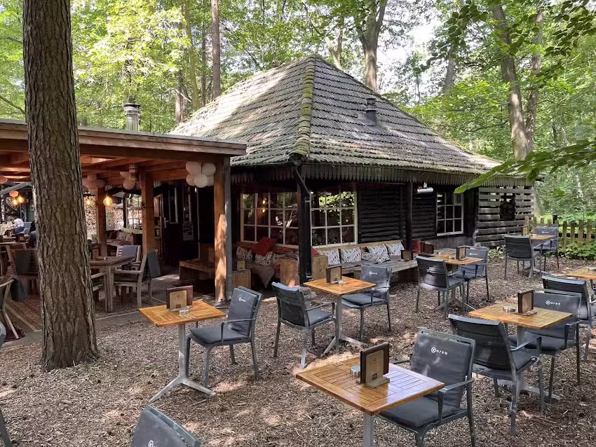 Boscaf&eacute; De Rode Lelie