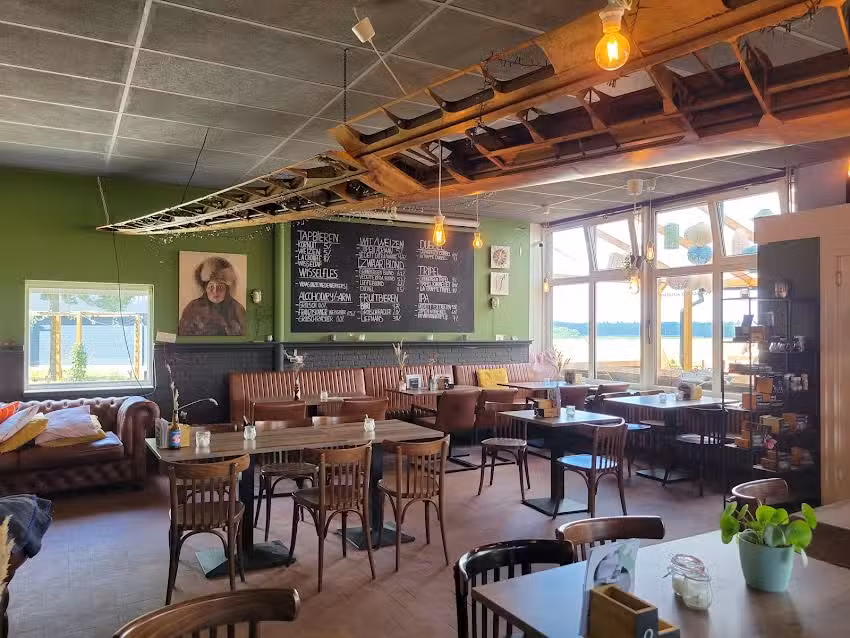 Boscaf&eacute; de Zweef