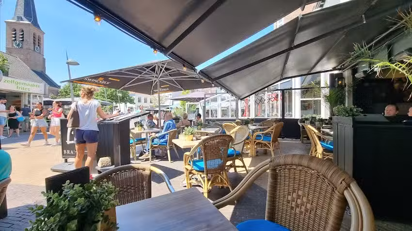 𝐁𝐑𝐀𝐙𝐄𝐄