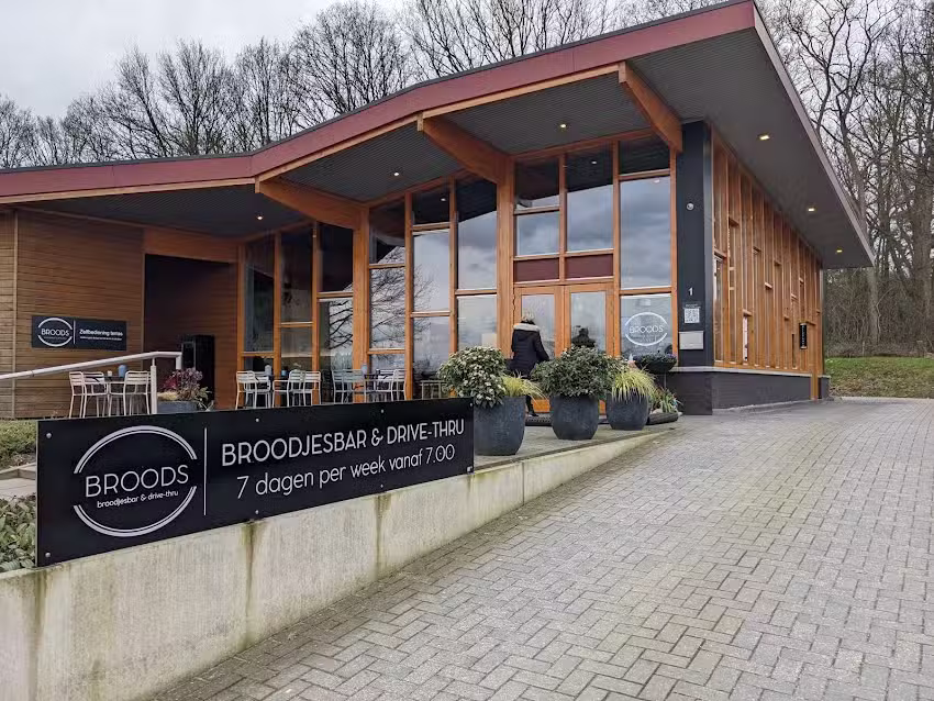 BROODS, broodjesbar & drive-thru