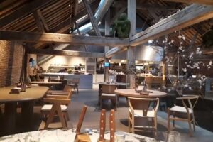 Brut172 by Hans van Wolde