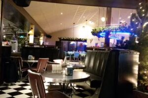 Burgermeester van Ameland (voorheen Neighbours)