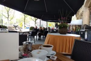 Caf&eacute; Americain