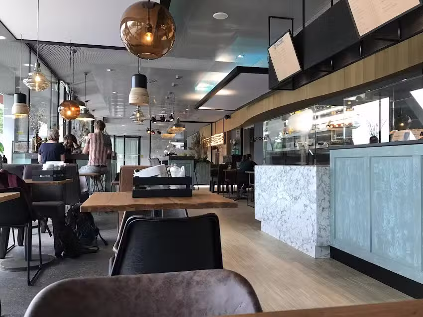 Caf&eacute; Brasserie Minnaert