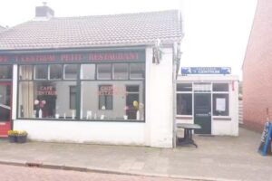 Caf&eacute; Cafetaria & Chin. Afh.centr. Het Centrum