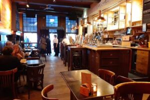 Caf&eacute; Charlemagne