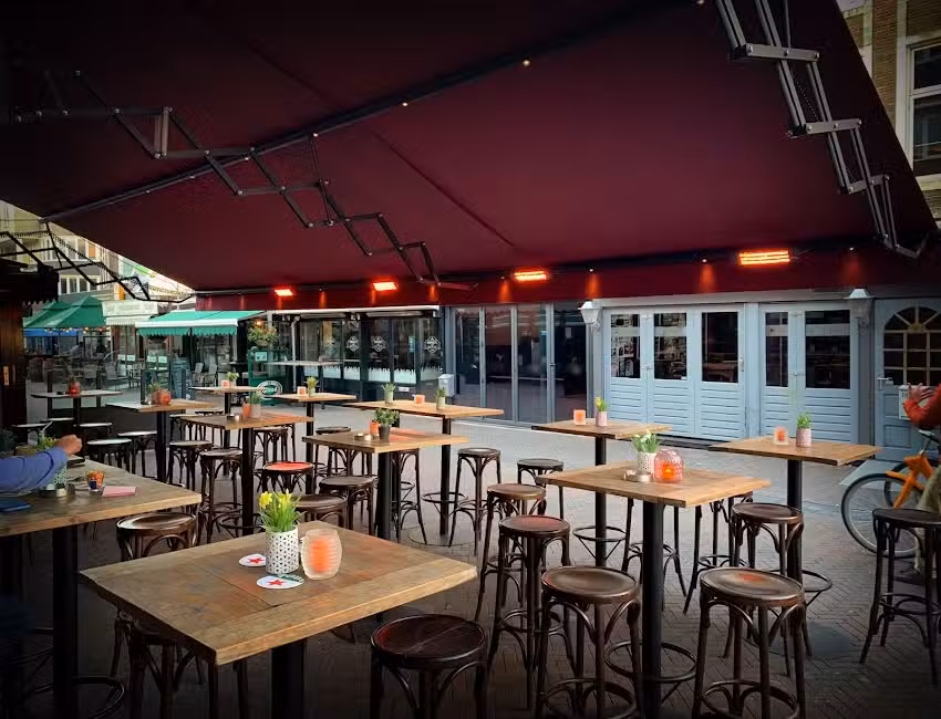Caf&eacute; Confetti