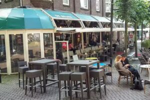 Cafe De Beurs