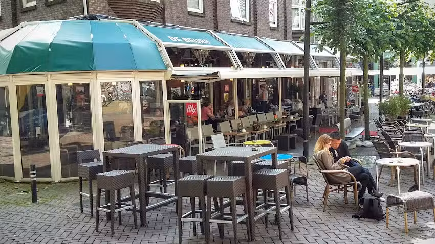 Cafe De Beurs