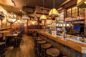 Caf&eacute; De Koningshut