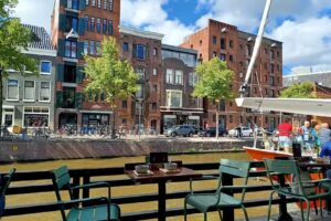 Caf&eacute; De Sigaar