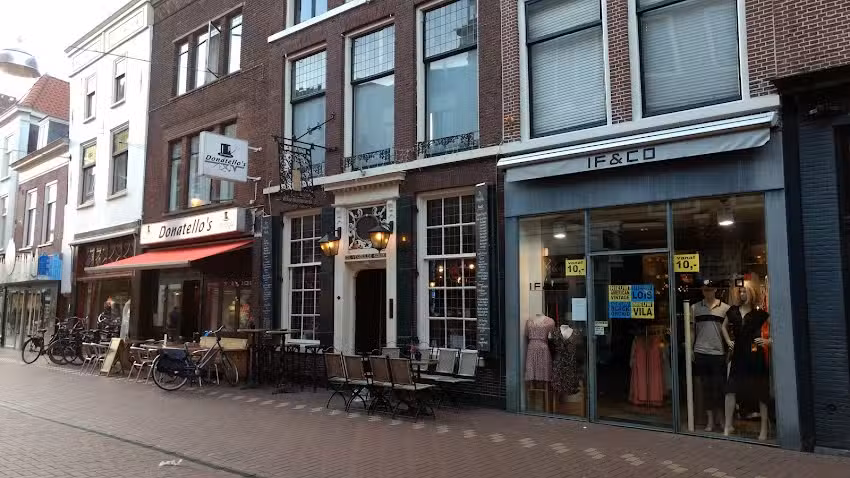 Caf&eacute; De Vergulde Kruik