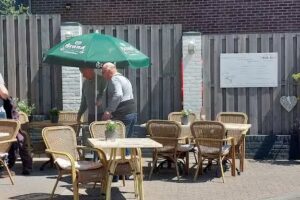 Café-feestzaal WALK-INN