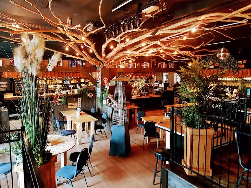 Caf&eacute; I Restaurant Vroeg of Laat