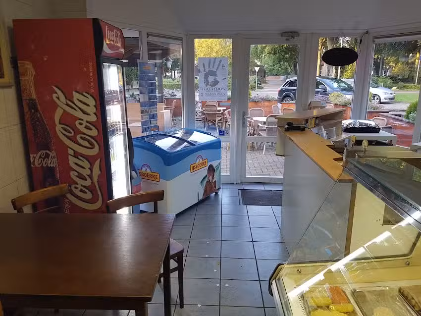 Caf&eacute; Petit-Restaurant De Spinde