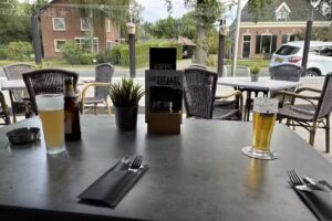 Caf&eacute; Petit Restaurant Wolf