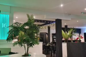 Caf&eacute; restaurant 16