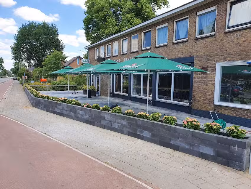 Caf&eacute; &ndash; Restaurant &ndash; Cafetaria &ldquo;Herfkens&rdquo;