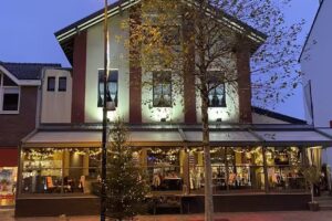 Caf&eacute; Restaurant &ldquo;Suisse&rdquo;