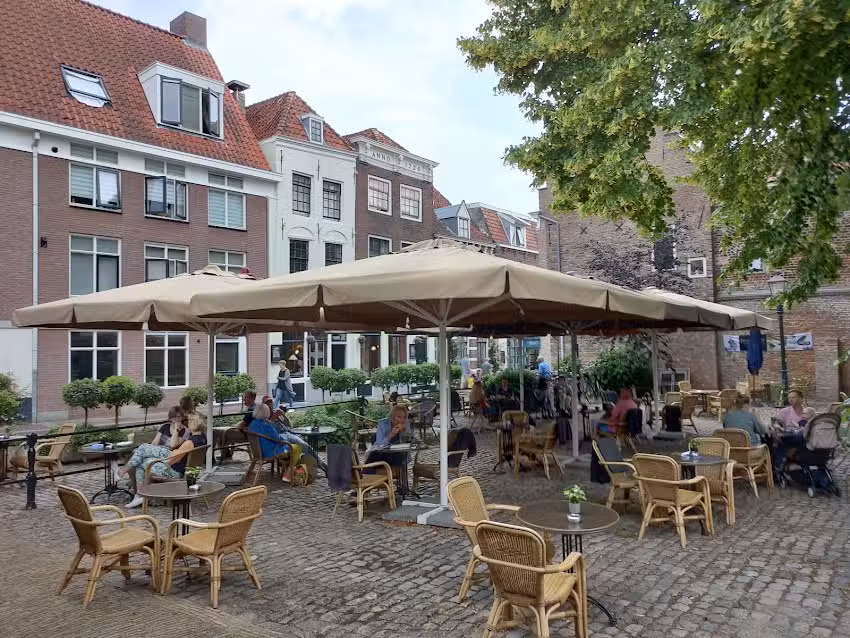 Caf&eacute; Sint John