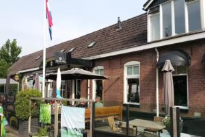 Caf&eacute; slijterij de Dorpskern