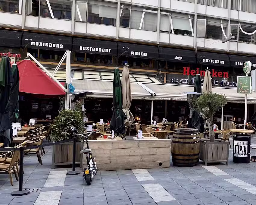 Caf&eacute; &lsquo;t Fust