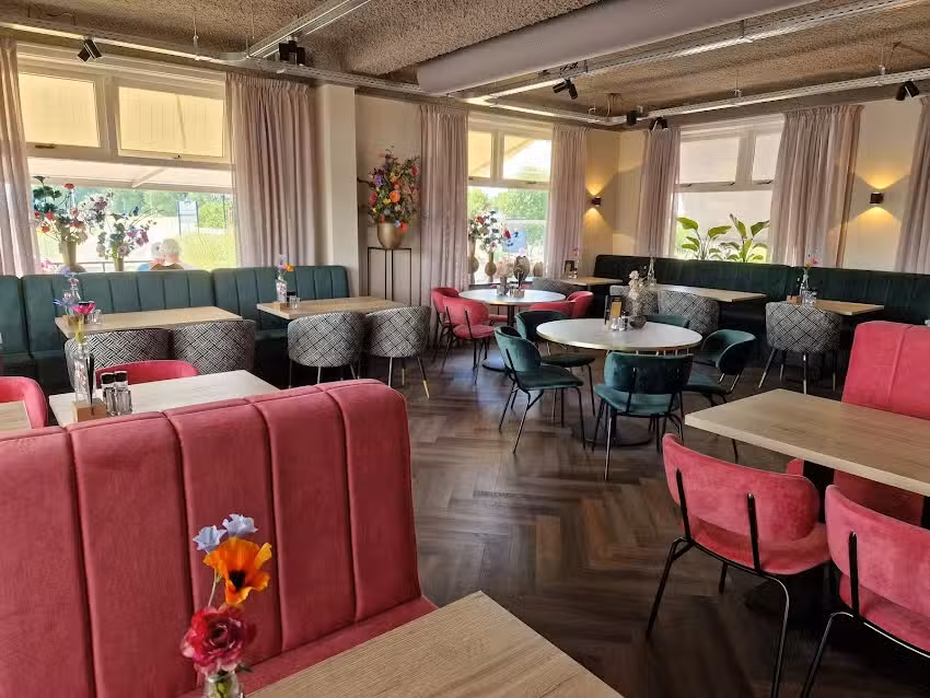 Caf&eacute; &ndash; Terras &ndash; Zaal &ndash; Serre &ldquo;Veerhuis Concordia&rdquo;