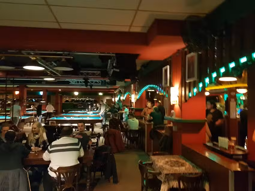 Caf&eacute; The Pocket