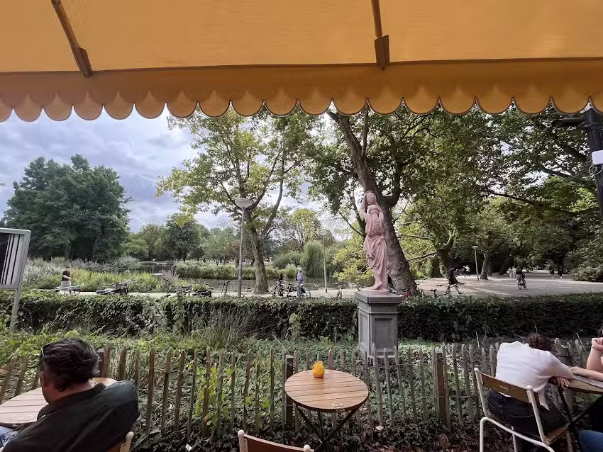 Caf&eacute; Vertigo