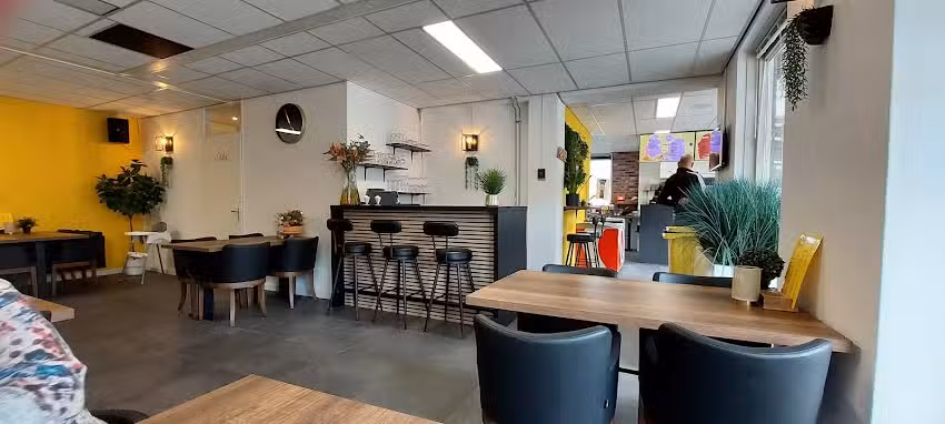 Cafetaria de Markt bij Mies