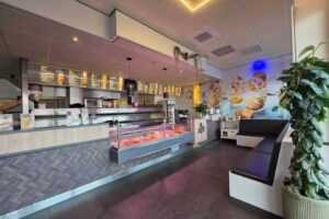 Cafetaria-Eethuis Family