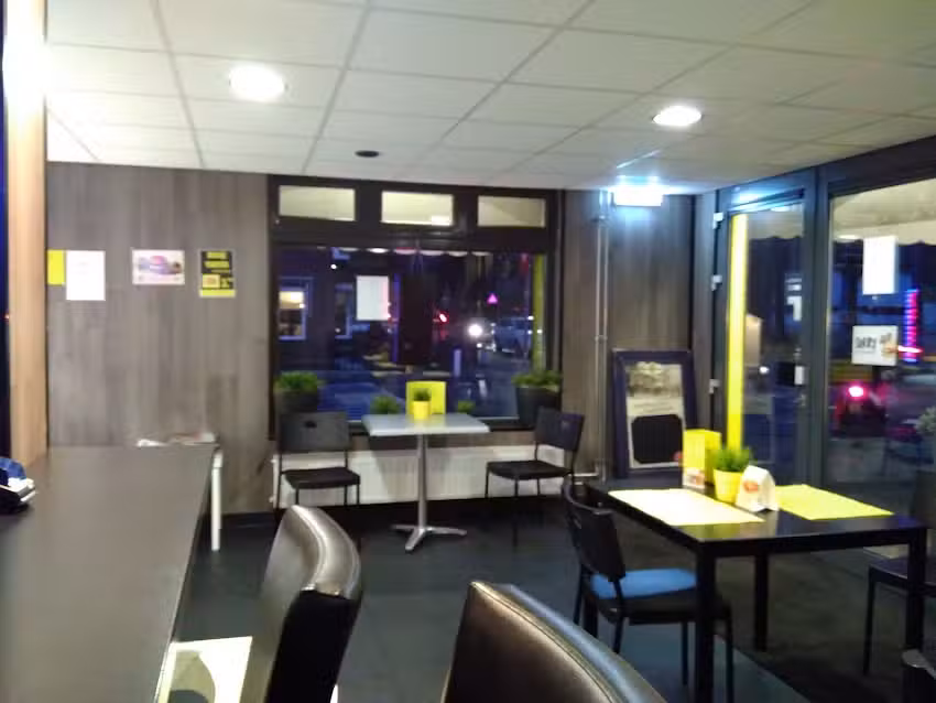 Cafetaria Goofy&rsquo;s Corner